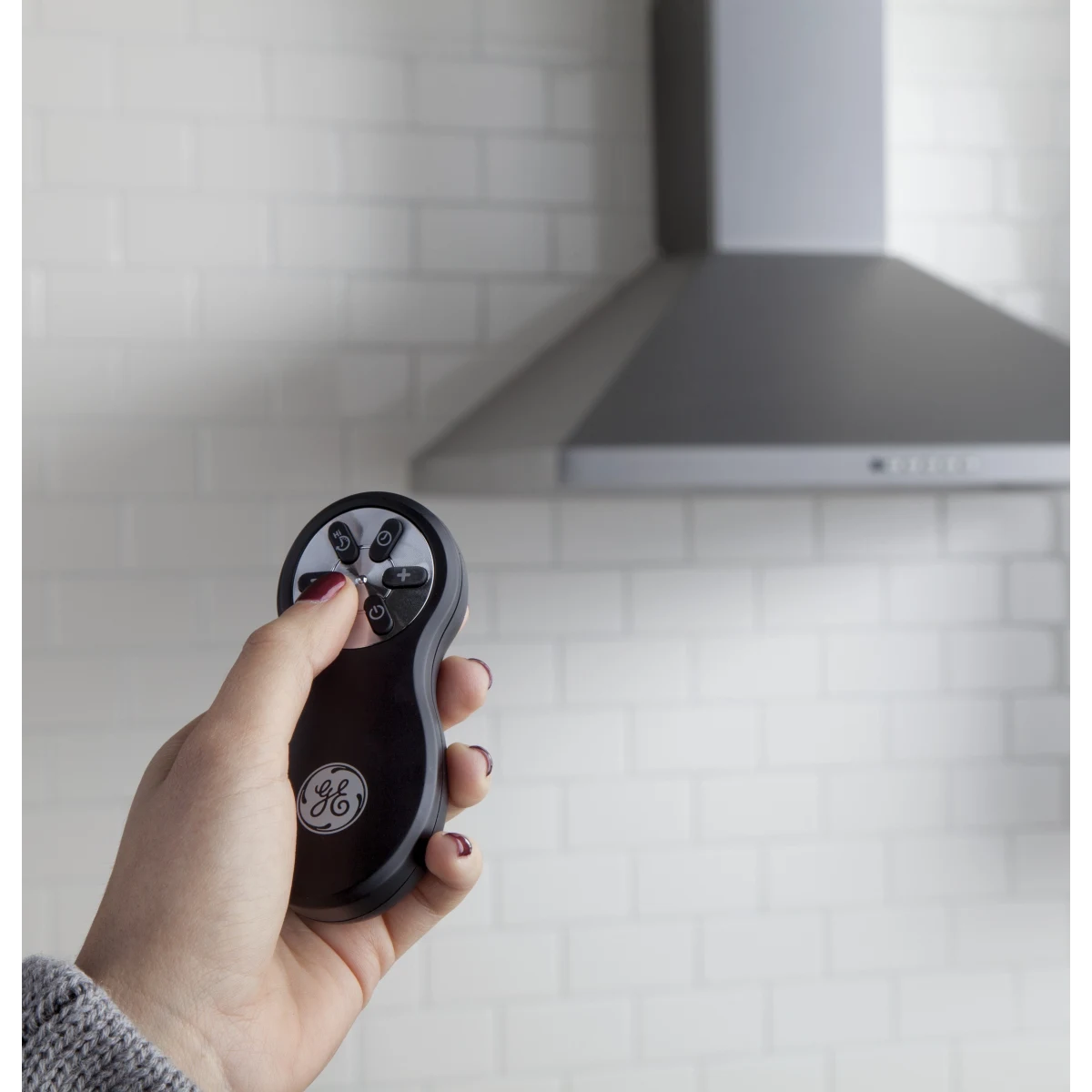 GE 30 Inch Wall Mount Chimney Hood with Recirculating Option JVW5301SJSS - Image 4